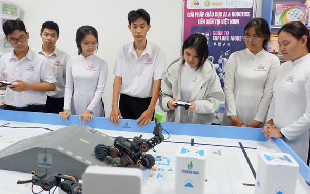 Đại hội XIV của Đảng: Tăng trưởng hai con số: điều kiện nào để khả thi và bền vững