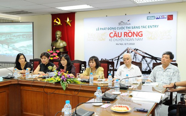 Cầu Rồng kể chuyện ngàn năm