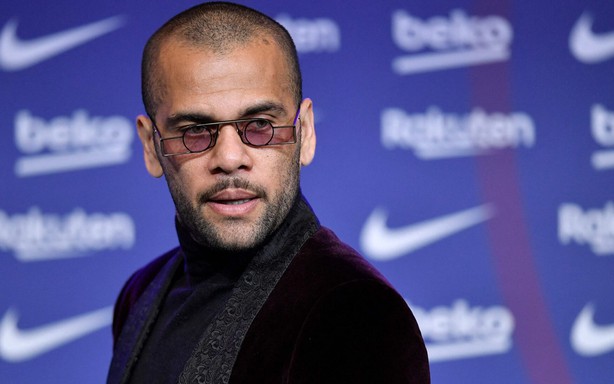 Dani Alves sắp trở thành ông chủ câu lạc bộ tại châu Âu