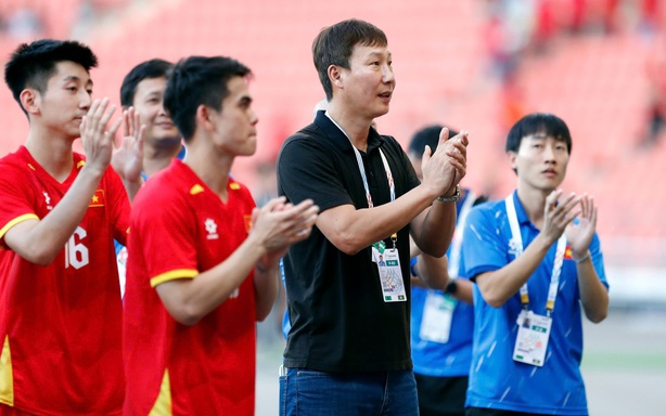 HLV Kim Sang Sik và kỳ tích vô tiền khoáng hậu của bóng đá Việt Nam