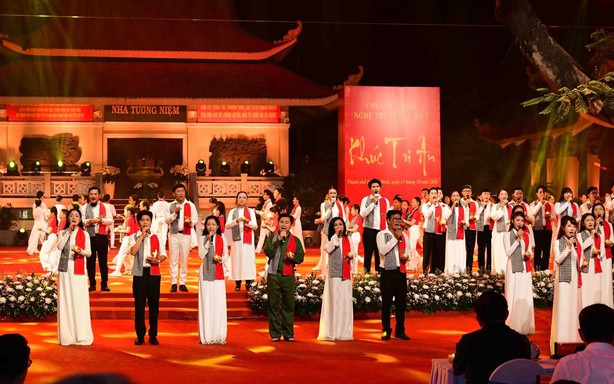 “Khúc tri ân” tưởng nhớ các anh hùng liệt sĩ
