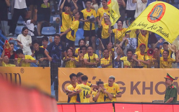 Khi một đội bóng V.League kêu gọi quyên góp bằng mã QR: Chuyển đổi số hay chỉ là số hóa khó khăn?