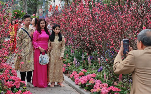 Chào tuần mới: Tết ngắn - Tết dài