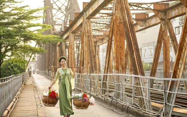 Cầu Long Biên - từ công trình giao thông tới sứ mệnh văn hóa