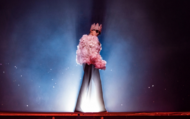 Big Bang chính thức tái xuất sau nhiều năm