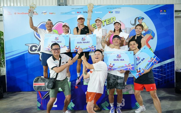 Vợ chồng Lý Hoàng Nam – Phương Trinh vô địch giải Pickleball Cặp đôi Cúp 2026