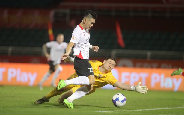 Đội tuyển Việt Nam thừa thủ môn giỏi, thiếu tiền đạo hay