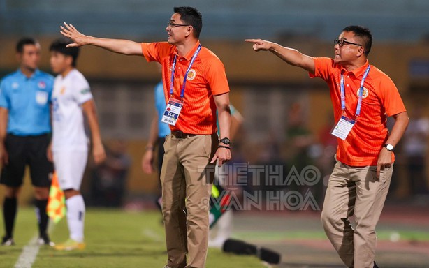 Cuộc chiến trụ hạng V-League khốc liệt với HLV Trần Tiến Đại