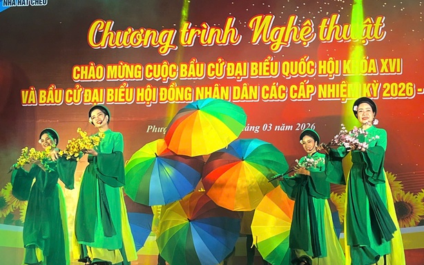 Rộn tiếng chèo vui cùng ngày hội non sông