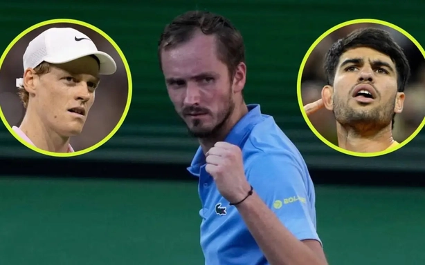 Daniil Medvedev hồi sinh là gia vị tuyệt vời cho cuộc chiến Alcaraz - Sinner