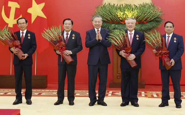 Tổng Bí thư Tô Lâm chủ trì Lễ trao tặng Huân chương Quân công và Huy hiệu Đảng