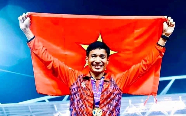 Tượng đài điền kinh Nguyễn Văn Lai giải nghệ ở tuổi 40