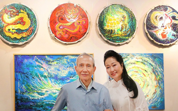 Những nhân vật bước ra từ tranh trong triển lãm Tương giao 2 của Họa sĩ Quế Chi