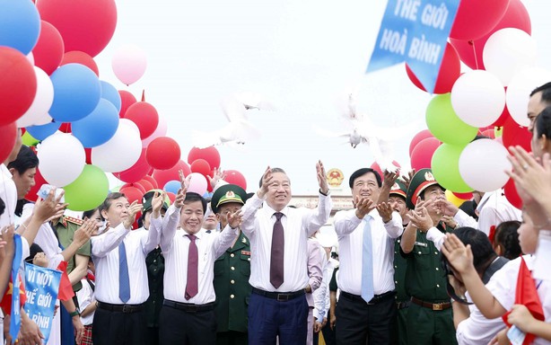 Tổng Bí thư, Chủ tịch nước Tô Lâm dự Lễ Thượng cờ "Thống nhất non sông"