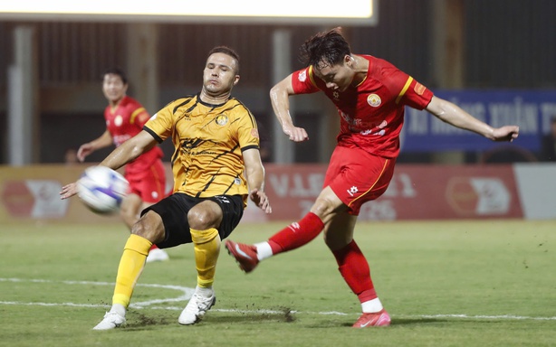 Kịch tính cuộc đua trụ hạng V-League 2025/26