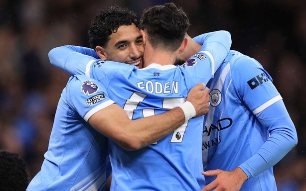 Đại thắng Crystal Palace, Man City tiếp tục nuôi hy vọng đua vô địch Ngoại hạng Anh với Arsenal