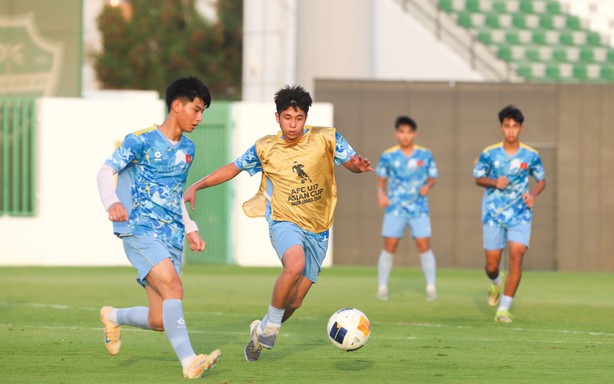 U17 Việt Nam gác niềm vui World Cup, dồn sức đấu Australia