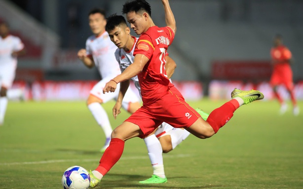 Sao U23 Việt Nam nhen lên hy vọng trụ hạng tại V-League