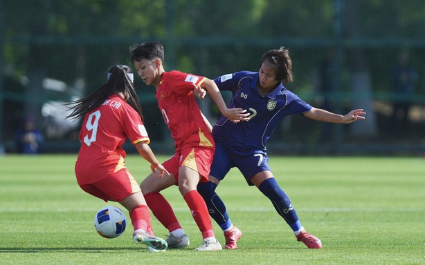 Gặp Trung Quốc, U17 Việt Nam thay đổi lối chơi
