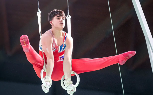 VĐV thể dục dụng cụ dính chấn thương nặng vì tiếp đất bằng đầu ở Commonwealth Games