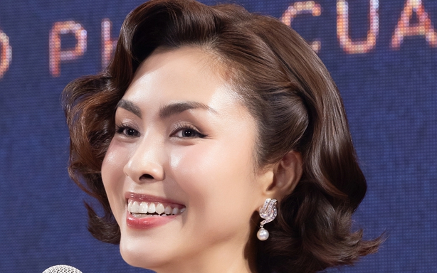 Tăng Thanh Hà 13 năm rời màn ảnh: Sống hết mình với đam mê, biết ơn điểm tựa của chồng con