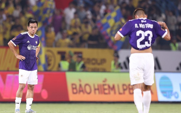 Hà Nội FC lạc lối trong cuộc đua vô địch V-League
