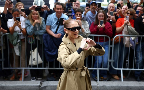 Celine Dion ở Paris - Phượng hoàng của làng nhạc chính thức tái sinh
