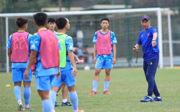 U20 Việt Nam khiến người hâm mộ hoài nghi về 'công thức Nhật Bản'