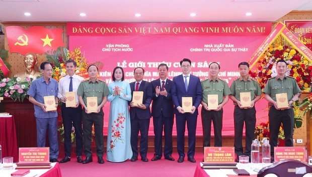 Giới thiệu cuốn sách của cố Chủ tịch nước Trần Đại Quang