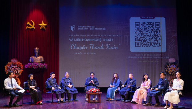 'Chuyện thanh xuân' kết nối tài năng trẻ Trường Đại học Sân khấu - Điện ảnh Hà Nội