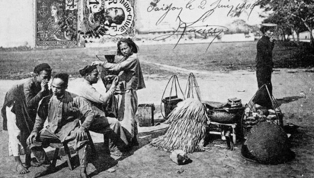 Sống chậm cuối tuần: Từ chiếc chậu đồng của bác phó cạo đến... tông-đơ điện