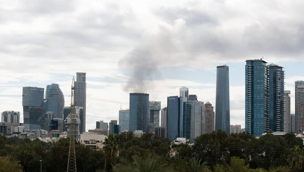 Iran phóng loạt tên lửa mới sang Israel