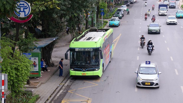 Hà Nội sẵn sàng hạ tầng để chuyển đổi phương tiện xanh