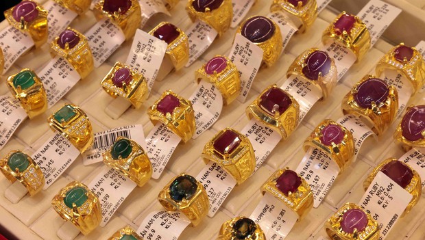 Giá vàng vẫn “giằng co” giữa lạm phát và lãi suất