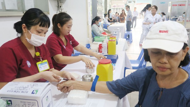 Sức khỏe nhân dân là ưu tiên hàng đầu trong các chính sách phát triển