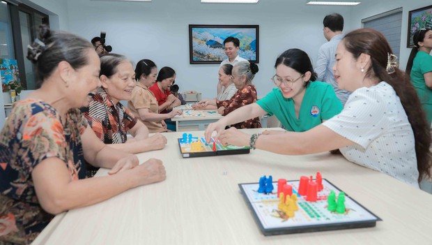 Góc nhìn 365: Để tuổi già vẫn được chăm sóc giữa gia đình