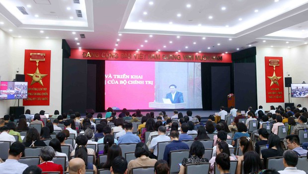 Nghị quyết số 25-NQ/TW: Công tác tư tưởng phát huy vai trò mở đường trong kỷ nguyên phát triển mới
