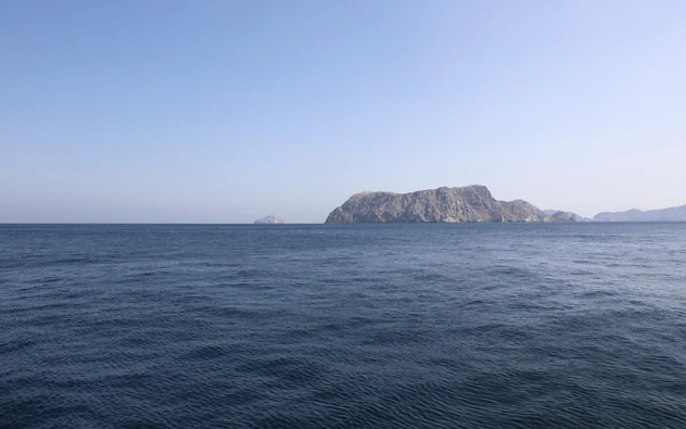 Iran tuyên bố tiếp tục đóng eo biển Hormuz, Mỹ nêu điều kiện chấm dứt xung đột