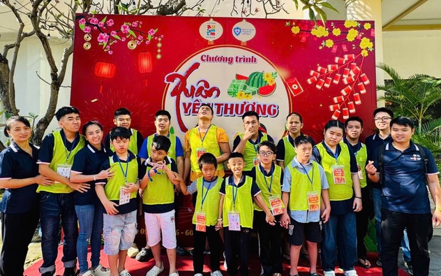 Mùa xuân yêu thương từ những giác quan đặc biệt