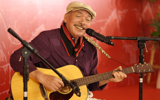 Nhạc sĩ Trần Tiến: Khối rubik nhiều sắc màu lấp lánh