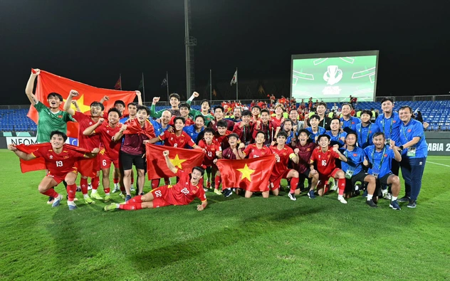 Tin nóng bóng đá Việt hôm nay 12/3: Vé xem đội tuyển Việt Nam cao nhất 300.000 đồng; HLV Đinh Hồng Vinh tạm dẫn dắt U23 Việt Nam