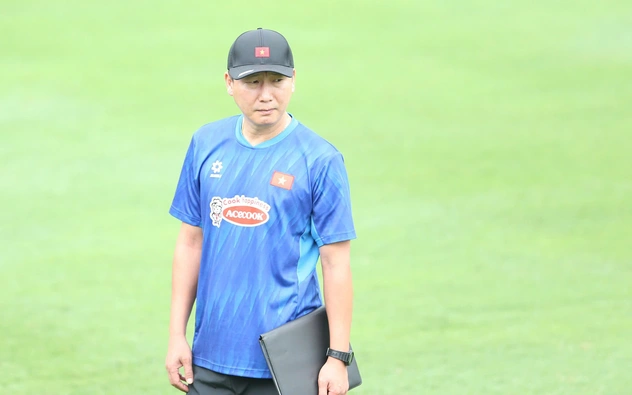 ĐT Việt Nam gặp Bangladesh: Đội mạnh, cần 'đối cứng'