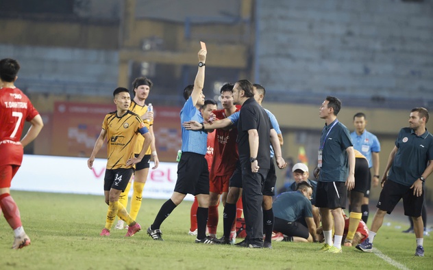 Tin nóng bóng đá Việt hôm nay 11/4: Trợ lý HLV Popov chê trọng tài FIFA; Futsal Việt Nam tranh HCĐ với Australia