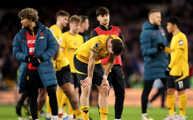 Đội đầu tiên ở Premier League mùa này chính thức rớt hạng