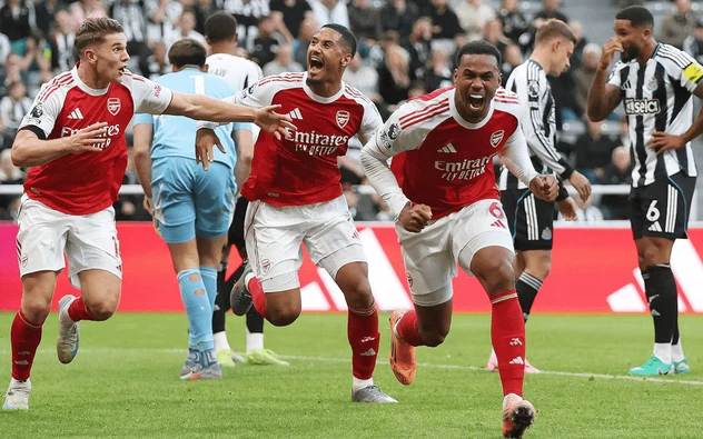 Arsenal vs Newcastle: Ghi nhiều bàn hơn để vô địch