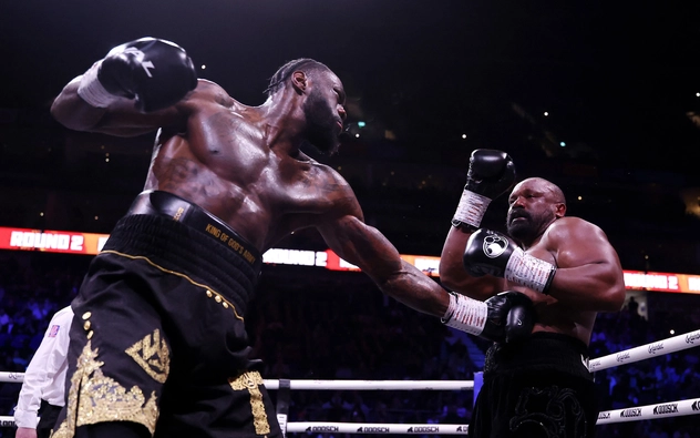 Cựu vô địch quyền Anh hạng nặng thế giới khép lại sự nghiệp bằng thất bại tiếc nuối