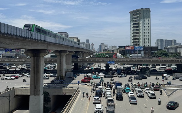 Nhiều nơi ghi nhận nền nhiệt gần 39 độ C, cảnh báo sốc nhiệt
