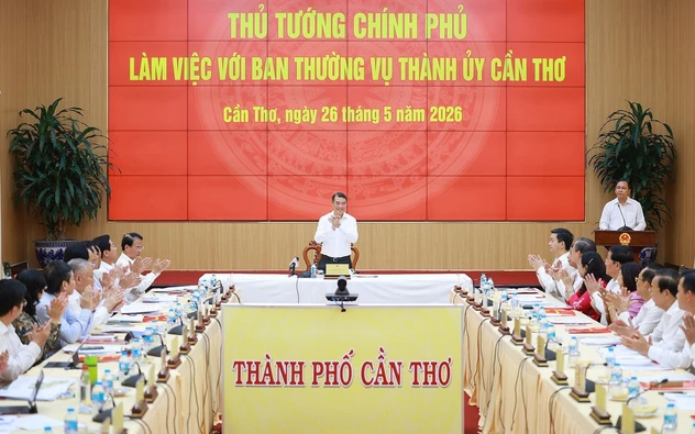 Thủ tướng làm việc với Ban Thường vụ Thành uỷ Cần Thơ