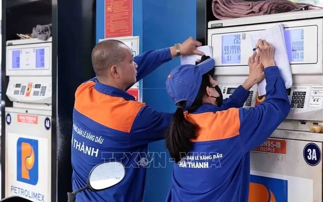 Giá xăng tiếp tục giảm từ 15 giờ hôm nay 9/7