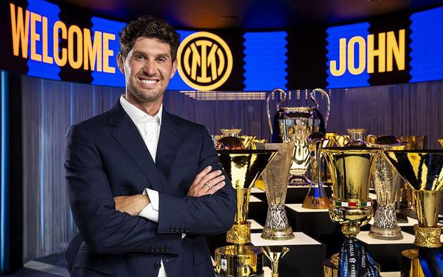 Inter Milan: Thong thả “vá” hàng thủ